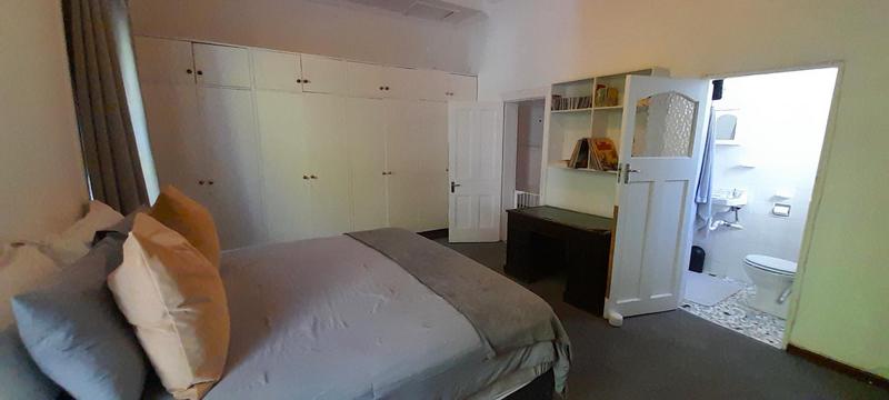 5 Bedroom Property for Sale in Kenilworth Western Cape